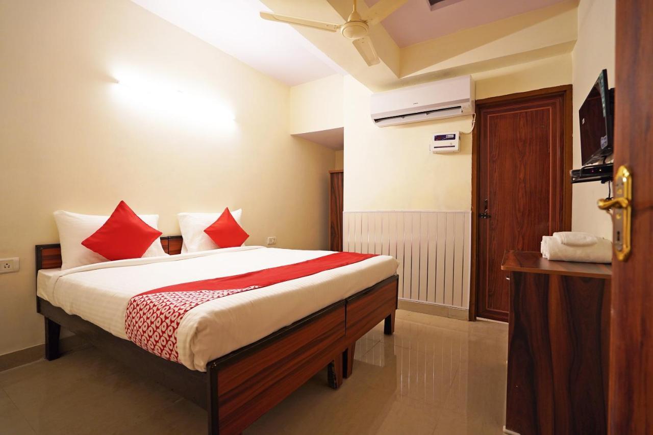 Oyo Flagship 77122 Gmd Vasundhara Ghaziabad Exterior foto